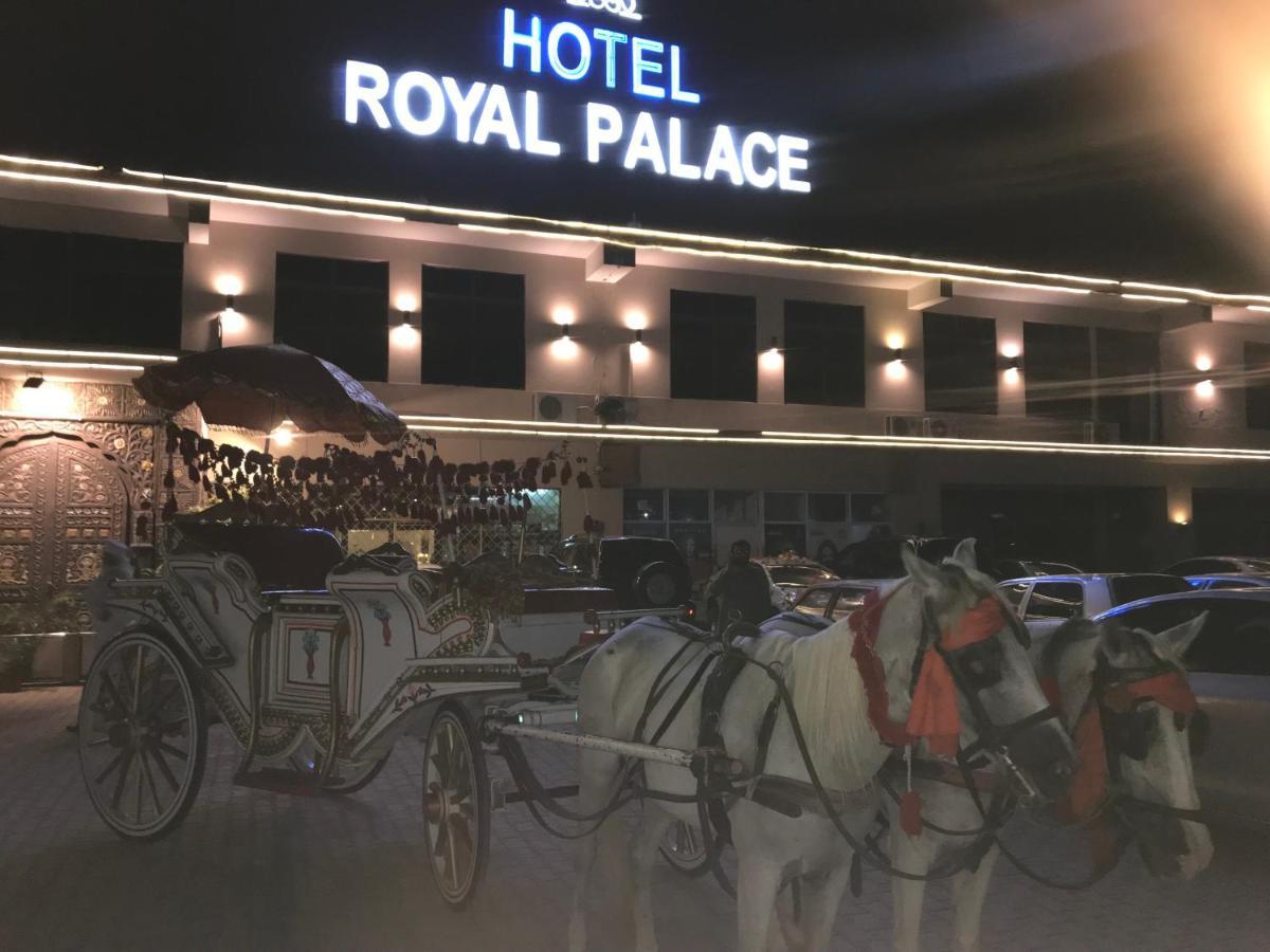 רוואלפינדי Hotel Royal Palace מראה חיצוני תמונה