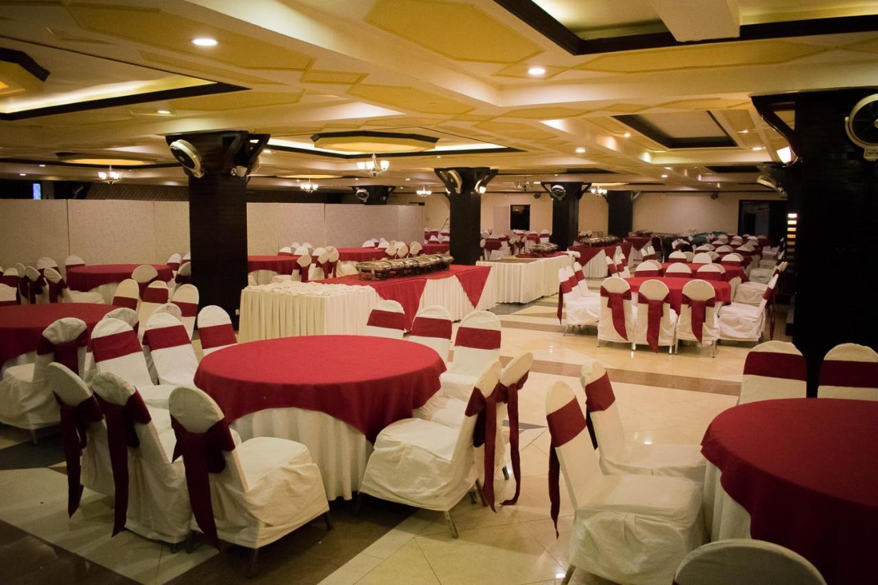 רוואלפינדי Hotel Royal Palace מראה חיצוני תמונה